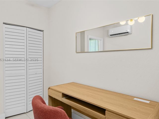 4-bedroom home for rent in Miami - 3134 Carter St - MondialRealty