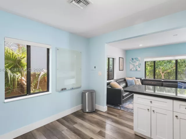 4-bedroom home for rent in Miami - 3134 Carter St - MondialRealty