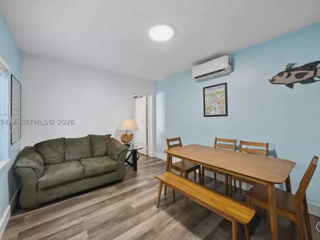 4-bedroom home for rent in Miami - 3134 Carter St - MondialRealty
