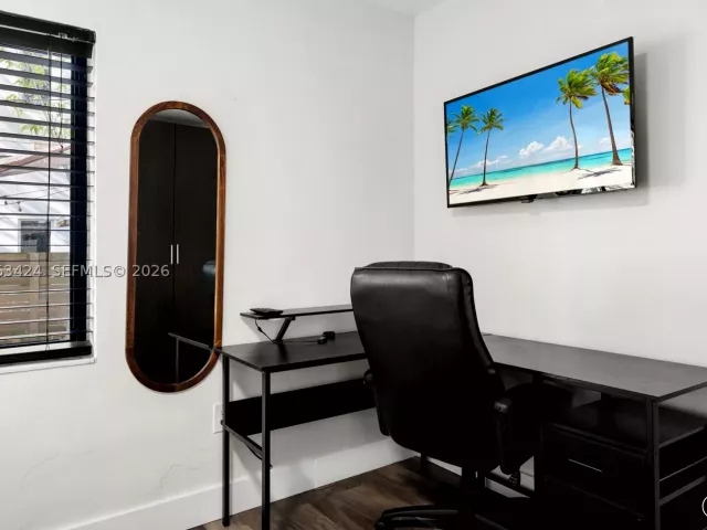 4-bedroom home for rent in Miami - 3134 Carter St - MondialRealty