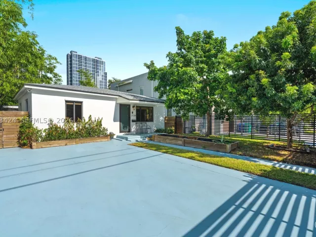 4-bedroom home for rent in Miami - 3134 Carter St - MondialRealty