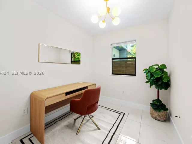 4-bedroom home for rent in Miami - 3134 Carter St - MondialRealty