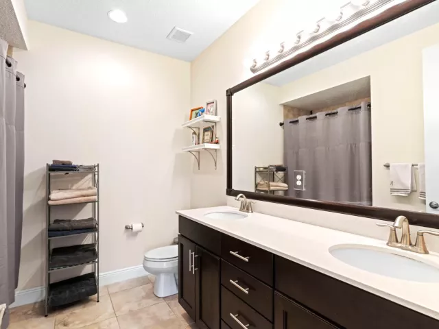 3-bedroom home for sale in West Palm Beach - 2134 Sabal Tree Court - MondialRealty