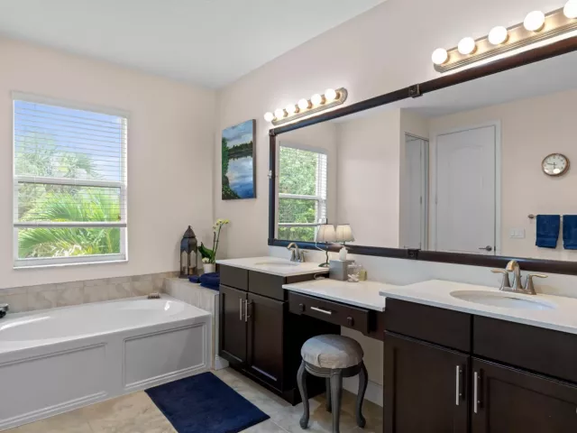 3-bedroom home for sale in West Palm Beach - 2134 Sabal Tree Court - MondialRealty