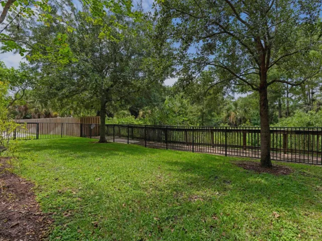 3-bedroom home for sale in West Palm Beach - 2134 Sabal Tree Court - MondialRealty