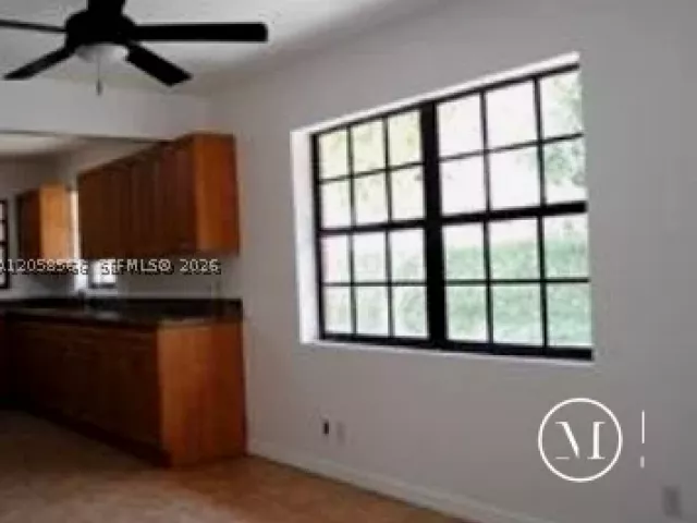 5-bedroom home for sale in Hollywood - 2513 Lincoln St - MondialRealty