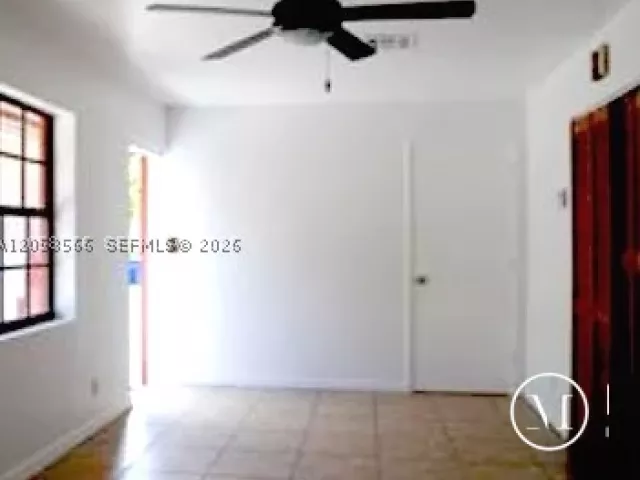 5-bedroom home for sale in Hollywood - 2513 Lincoln St - MondialRealty