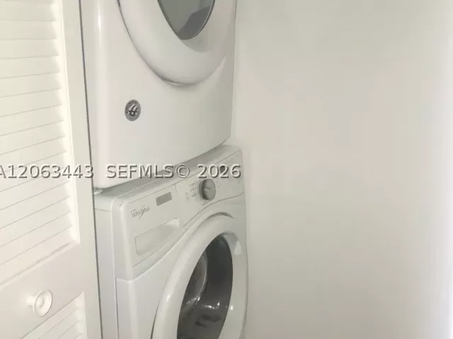 2-bedroom condo for sale in Miami - 488 NE 18th St 3000 - MondialRealty
