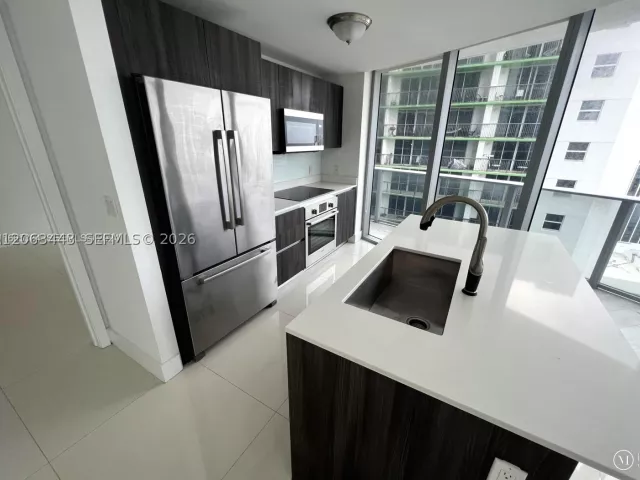 2-bedroom condo for sale in Miami - 488 NE 18th St 3000 - MondialRealty