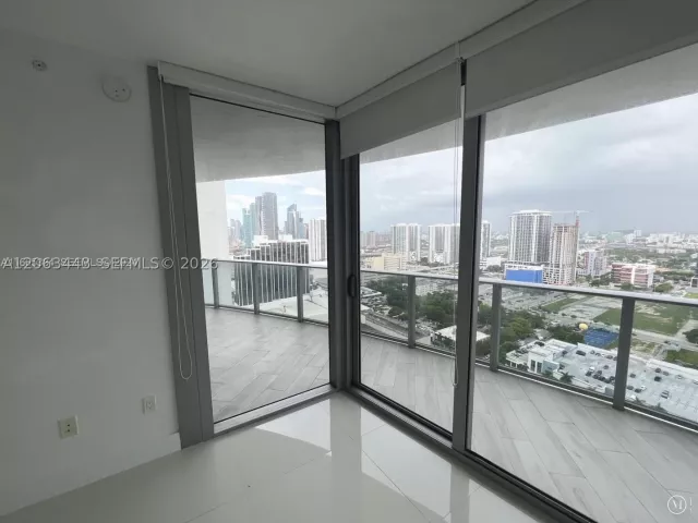 2-bedroom condo for sale in Miami - 488 NE 18th St 3000 - MondialRealty