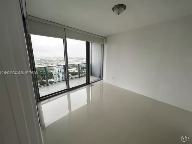 2-bedroom condo for sale in Miami - 488 NE 18th St 3000 - MondialRealty