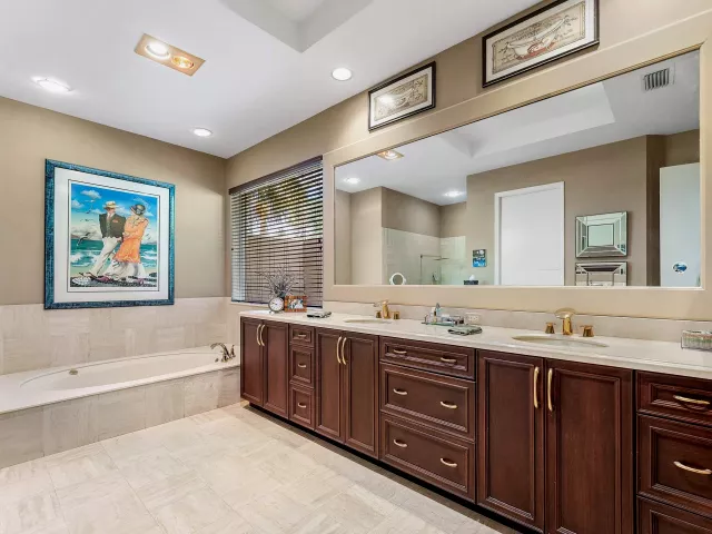 4-bedroom home for sale in Boca Raton - 3051 NW 60th Street - MondialRealty