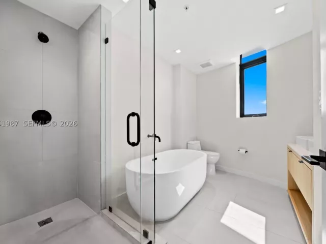 3-bedroom home for sale in Miami - 2688 SW 25th Ave - MondialRealty