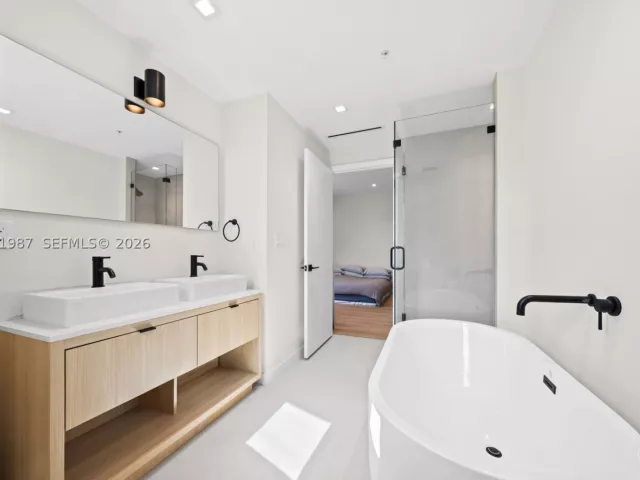 3-bedroom home for sale in Miami - 2688 SW 25th Ave - MondialRealty