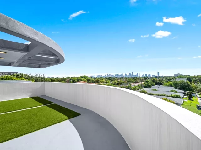 3-bedroom home for sale in Miami - 2688 SW 25th Ave - MondialRealty