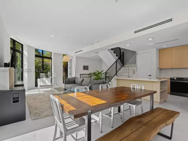 3-bedroom home for sale in Miami - 2688 SW 25th Ave - MondialRealty