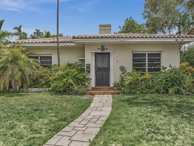 3-bedroom home for sale in Miami - 1228 SW 17th St - MondialRealty