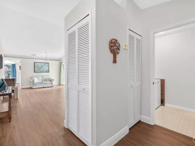 3-bedroom home for sale in Pembroke Pines - 18871 NW 2ND Street - MondialRealty