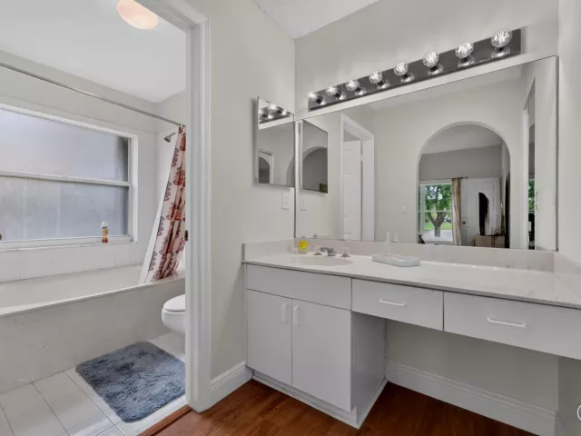 3-bedroom home for sale in Pembroke Pines - 18871 NW 2ND Street - MondialRealty