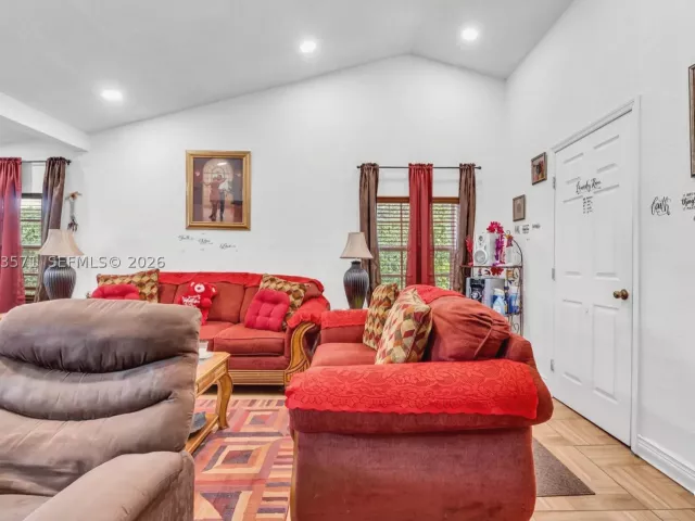 2-bedroom home for sale in Miami - 2001 NW 51st St - MondialRealty