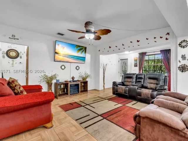 2-bedroom home for sale in Miami - 2001 NW 51st St - MondialRealty