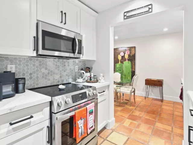 2-bedroom home for sale in Miami - 980 NW N River Drive 30 - MondialRealty