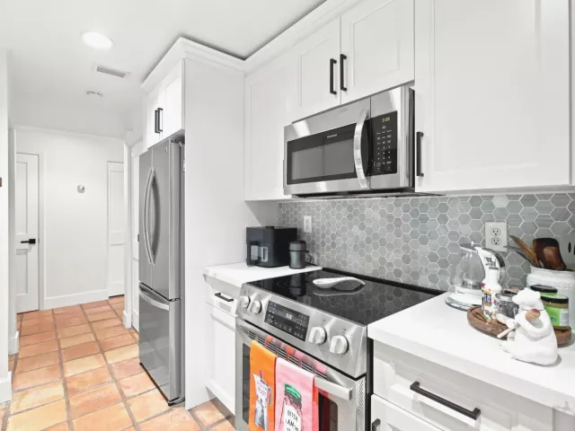 2-bedroom home for sale in Miami - 980 NW N River Drive 30 - MondialRealty