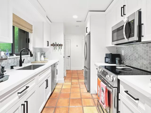 2-bedroom home for sale in Miami - 980 NW N River Drive 30 - MondialRealty
