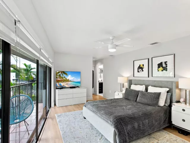 2-bedroom home for sale in Miami - 980 NW N River Drive 30 - MondialRealty
