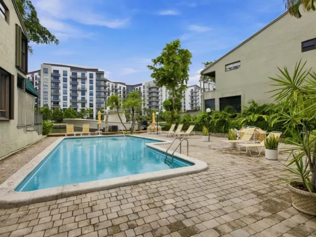 2-bedroom home for sale in Miami - 980 NW N River Drive 30 - MondialRealty