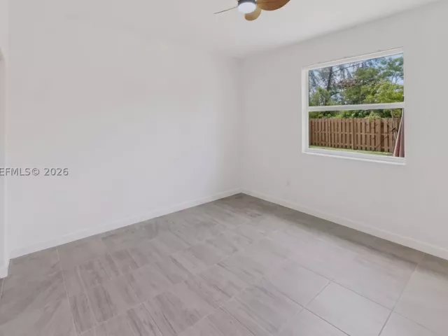 4-bedroom home for sale in Homestead - 2208 SE 30th St - MondialRealty