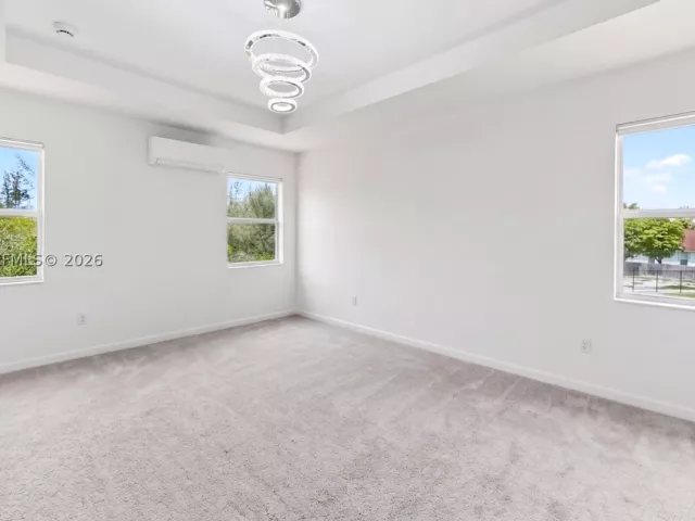 4-bedroom home for sale in Homestead - 2208 SE 30th St - MondialRealty