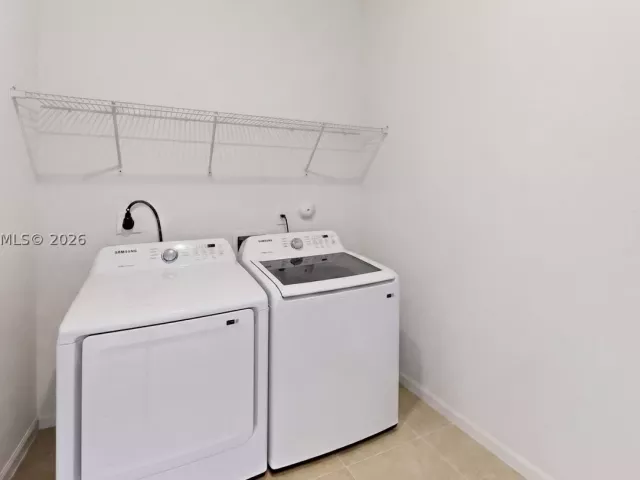 4-bedroom home for sale in Homestead - 2208 SE 30th St - MondialRealty