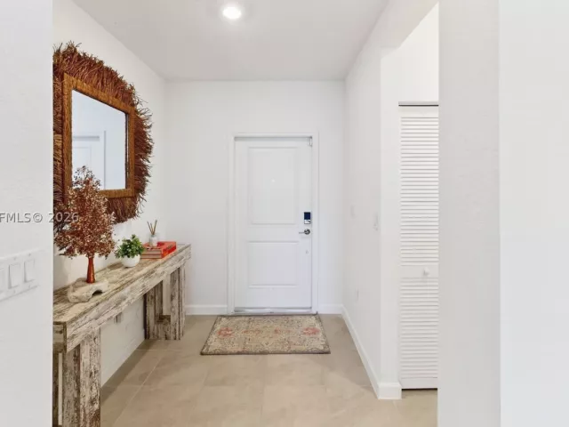 4-bedroom home for sale in Homestead - 2208 SE 30th St - MondialRealty
