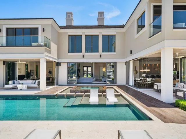 5-bedroom home for sale in Boca Raton - 701 SANCTUARY Drive - MondialRealty
