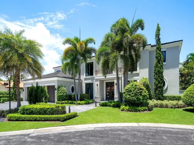5-bedroom home for sale in Boca Raton - 701 SANCTUARY Drive - MondialRealty