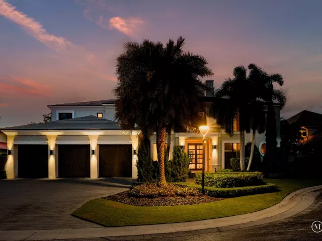 5-bedroom home for sale in Boca Raton - 701 SANCTUARY Drive - MondialRealty