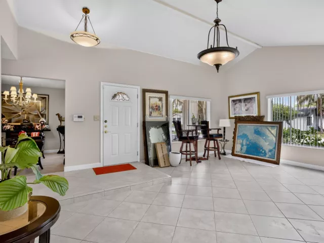 4-bedroom home for sale in Miami - 910 NE 205TH Street - MondialRealty