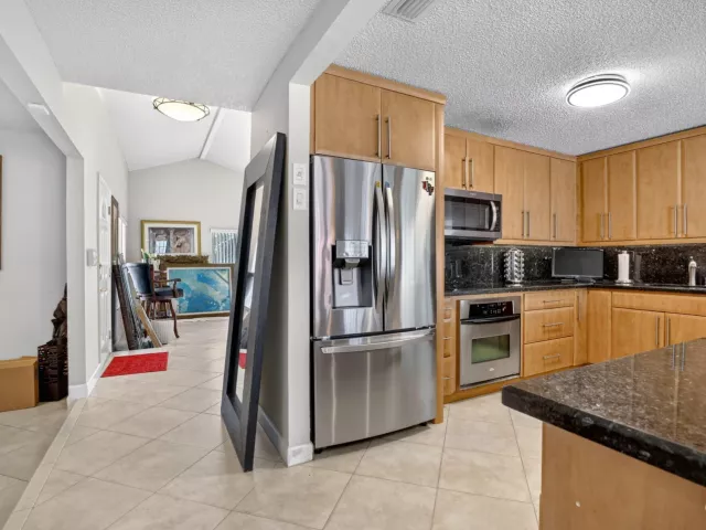 4-bedroom home for sale in Miami - 910 NE 205TH Street - MondialRealty