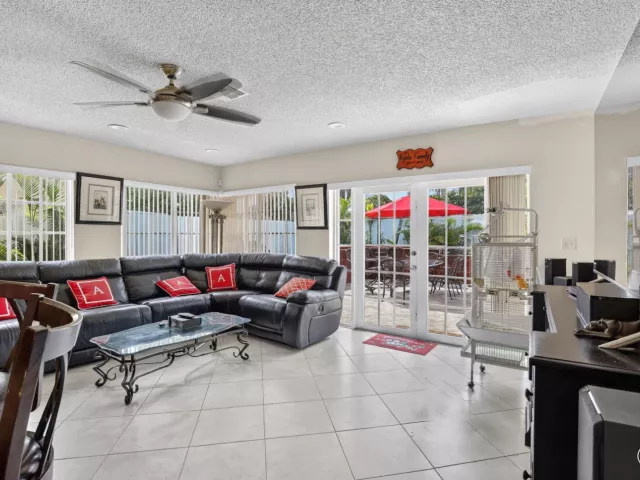 4-bedroom home for sale in Miami - 910 NE 205TH Street - MondialRealty