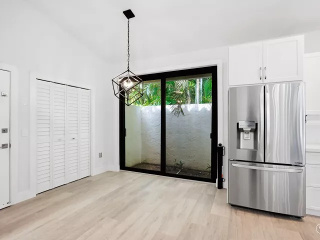 5-bedroom home for sale in Boca Raton - 2302 NW 66th Drive - MondialRealty