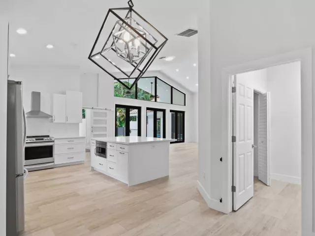 5-bedroom home for sale in Boca Raton - 2302 NW 66th Drive - MondialRealty