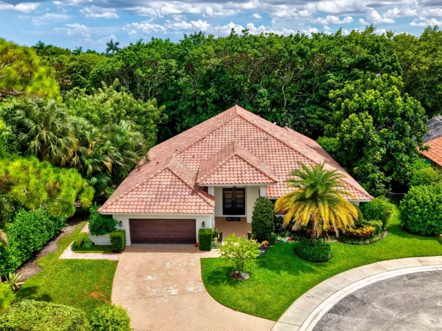 5-bedroom home for sale in Boca Raton - 2302 NW 66th Drive - MondialRealty