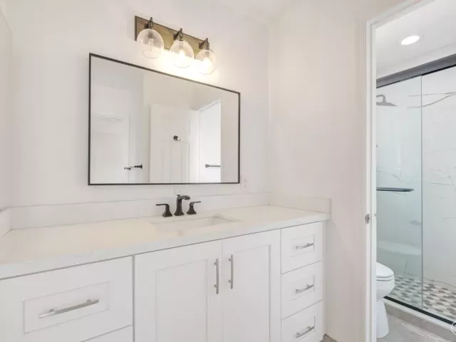 4-bedroom home for sale in Pembroke Pines - 14315 NW 16TH Court - MondialRealty