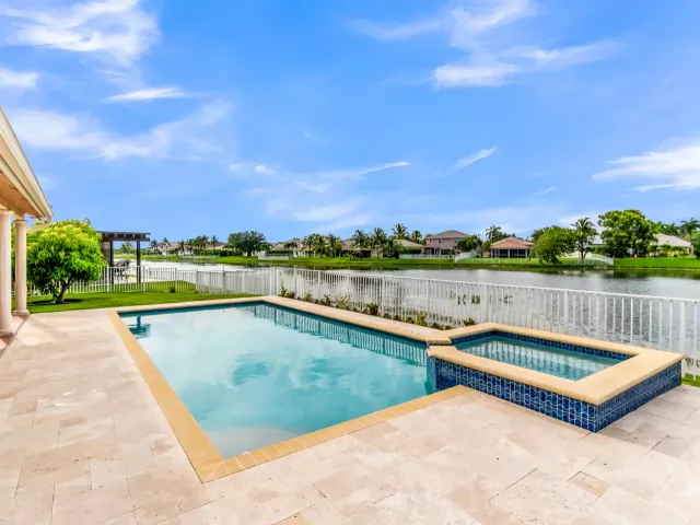 4-bedroom home for sale in Pembroke Pines - 14315 NW 16TH Court - MondialRealty