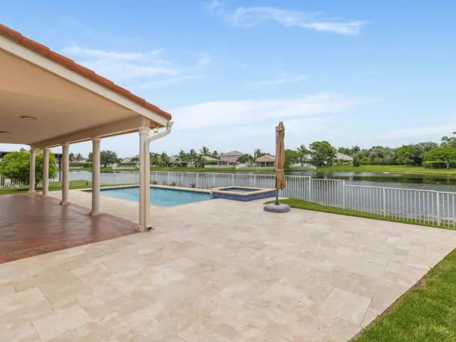 4-bedroom home for sale in Pembroke Pines - 14315 NW 16TH Court - MondialRealty