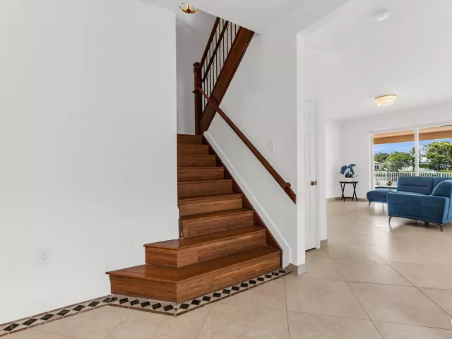 4-bedroom home for sale in Pembroke Pines - 14315 NW 16TH Court - MondialRealty