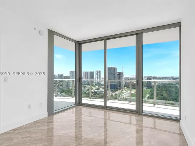 2-bedroom condo for rent in Miami - 488 NE 18th St 3900 - MondialRealty