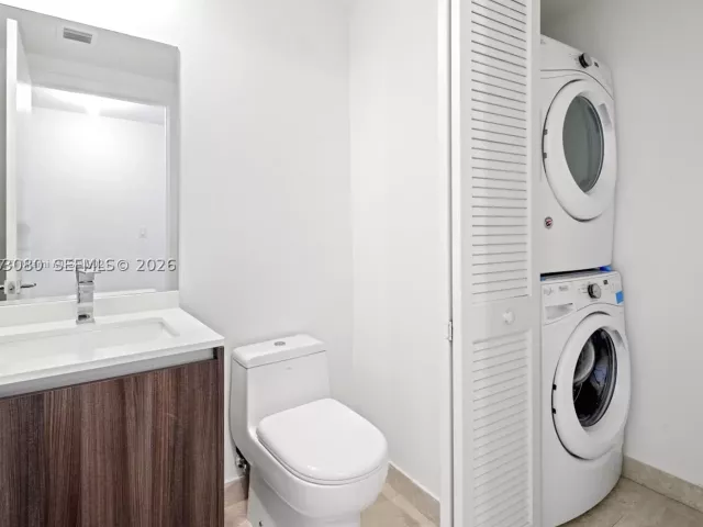 2-bedroom condo for rent in Miami - 488 NE 18th St 3900 - MondialRealty