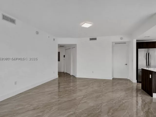 2-bedroom condo for rent in Miami - 488 NE 18th St 3900 - MondialRealty